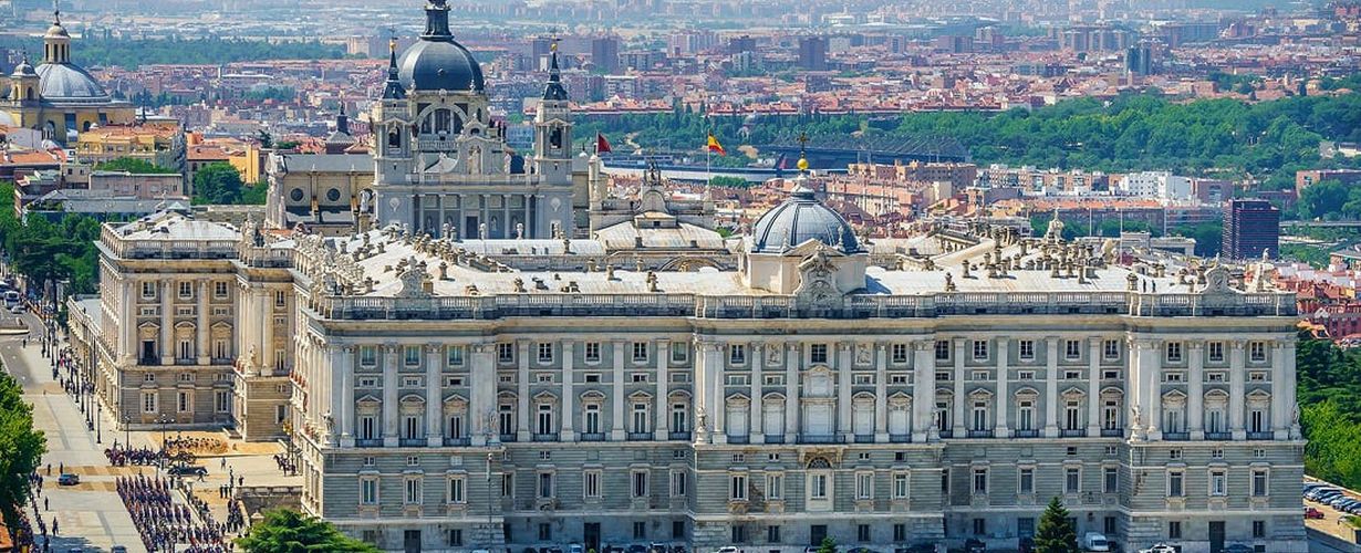 Испания, Королевский дворец в Мадриде