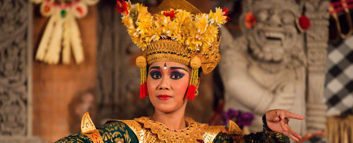 Индонезия, достопримечательности Бали, танец Легонг