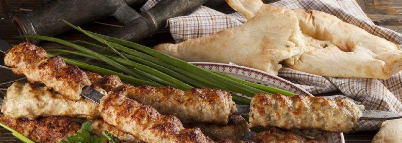 Арабская кухня, Шашлык из маринованной баранины или говядины - Кебаб